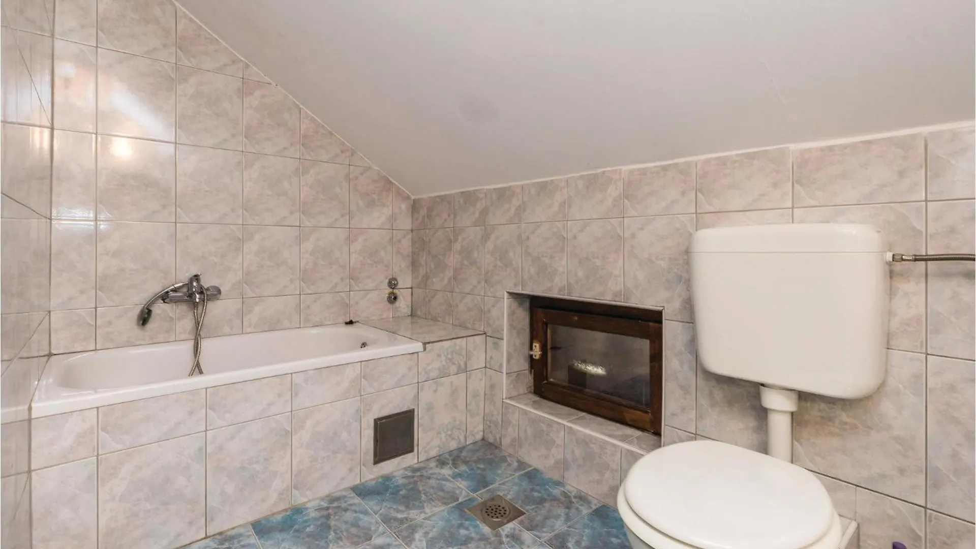 Beautiful Home In Fuzine With Sauna